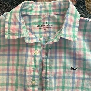 Vineyard Vines boys long sleeve button down collared shirt, size 6, worn once